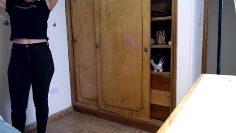 Snapshot of angelyxs chatting on September 27, 2025, 7:19 pm Angelyxs online show from September 27, 2025, 7:19 pm