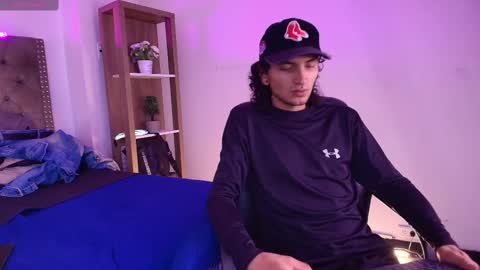 Snapshot of anggel_summers chatting on October 29, 2025, 2:36 am Anggel summers online show from October 29, 2025, 2:36 am