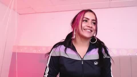 Snapshot of angie99_gh chatting on January 20, 2025, 10:40 am Angie online show from January 20, 2025, 10:40 am