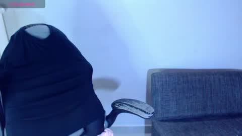 IG angie dreamgirl01 online show from April 8, 2026, 12:32 am