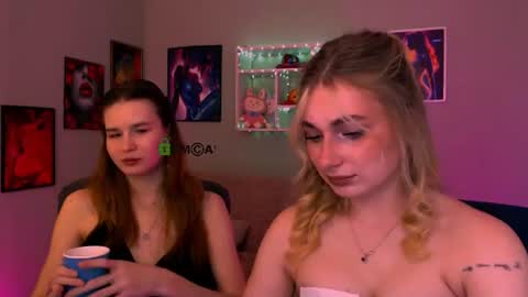 Snapshot of angie_foxy chatting on June 16, 2026, 7:27 pm Angle online show from June 16, 2026, 7:27 pm
