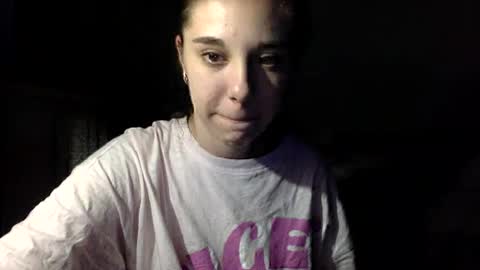 Snapshot of angle_cute05 chatting on July 4, 2026, 9:54 pm Angel Cute online show from July 4, 2026, 9:54 pm