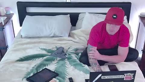 Anglz017 online show from December 8, 2024, 8:47 pm