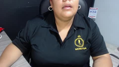 Snapshot of angy_ro12 chatting on April 21, 2026, 1:42 am angy online show from April 21, 2026, 1:42 am