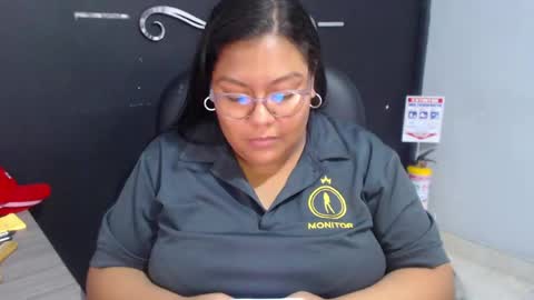 Snapshot of angy_ro12 chatting on May 30, 2026, 4:15 pm angy online show from May 30, 2026, 4:15 pm