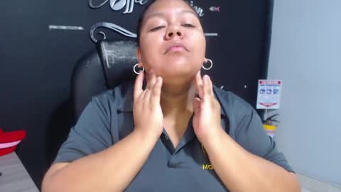 Snapshot of angy_ro12 chatting on June 6, 2026, 12:43 pm angy online show from June 6, 2026, 12:43 pm