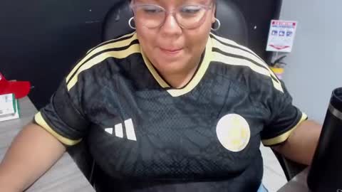 Snapshot of angy_ro12 chatting on June 27, 2026, 4:56 pm angy online show from June 27, 2026, 4:56 pm
