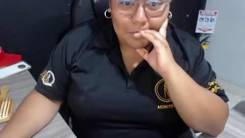 Snapshot of angy_ro12 chatting on July 14, 2026, 2:05 am angy online show from July 14, 2026, 2:05 am
