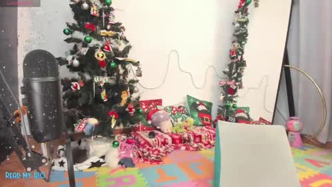 Anhala Rivera online show from December 15, 2024, 6:07 am