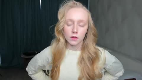 Violet online show from April 16, 2026, 6:14 am