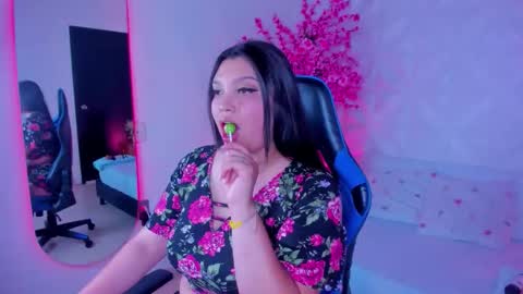 Snapshot of ania_bonneville chatting on November 25, 2025, 4:01 am A N I A online show from November 25, 2025, 4:01 am