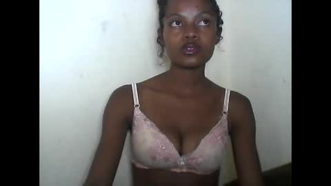 Snapshot of anicha_69 chatting on May 23, 2026, 8:29 am anicha_69 online show from May 23, 2026, 8:29 am