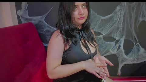 Ana online show from October 15, 2025, 2:17 pm