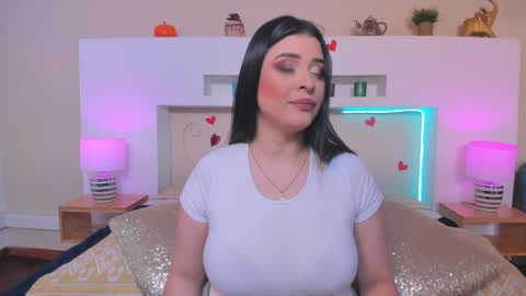 Anika Romano online show from April 3, 2026, 1:42 pm