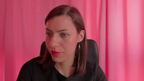 Anni online show from September 22, 2025, 5:20 am