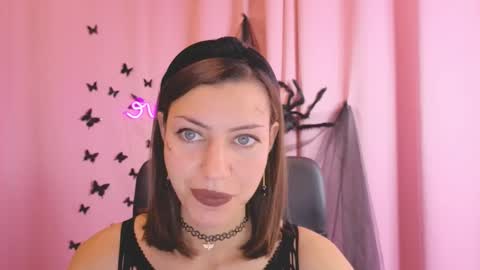 Anni online show from November 1, 2025, 4:20 pm