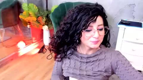 anissia teaser online show from March 5, 2025, 7:38 am