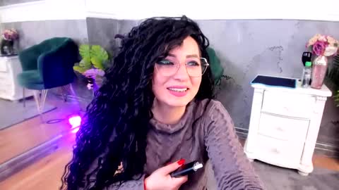 anissia teaser online show from March 5, 2025, 10:44 am