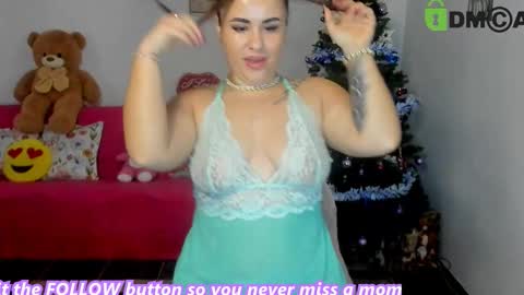 AnissyaX online show from December 16, 2025, 4:06 am