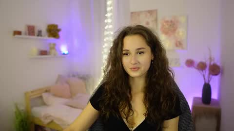 Anita Grey online show from October 7, 2025, 7:00 pm