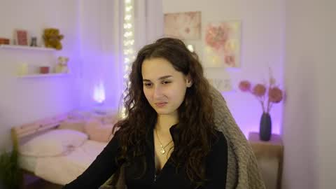 Anita Grey online show from November 13, 2025, 8:08 pm