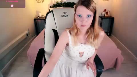 Snapshot of anita_marcelle chatting on June 29, 2026, 10:15 am Anita online show from June 29, 2026, 10:15 am