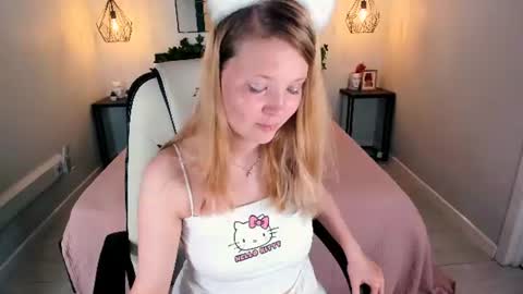 Snapshot of anita_marcelle chatting on July 4, 2026, 8:20 am Anita online show from July 4, 2026, 8:20 am