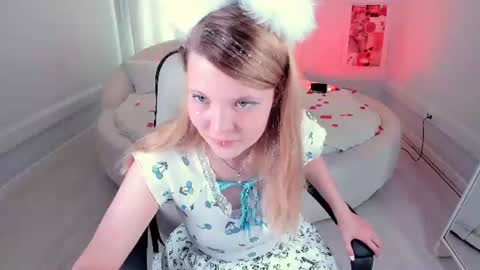 Snapshot of anita_marcelle chatting on July 6, 2026, 7:49 am Anita online show from July 6, 2026, 7:49 am