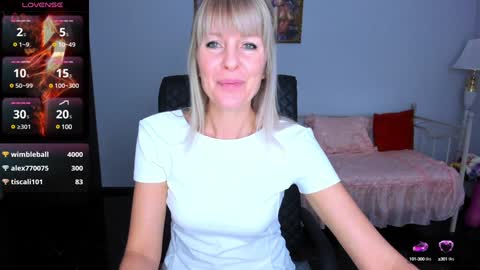 Snapshot of anita_tayson chatting on December 12, 2024, 10:02 am Anita online show from December 12, 2024, 10:02 am