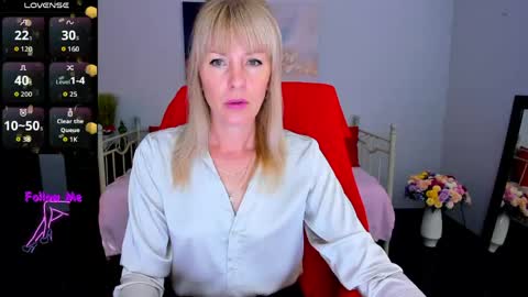 Snapshot of anita_tayson chatting on May 7, 2026, 6:19 am Anita online show from May 7, 2026, 6:19 am