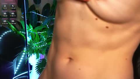 anita_von online show from March 8, 2026, 6:17 am