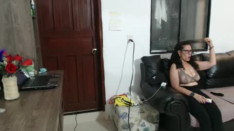 Anitabig69 online show from October 7, 2025, 8:06 pm