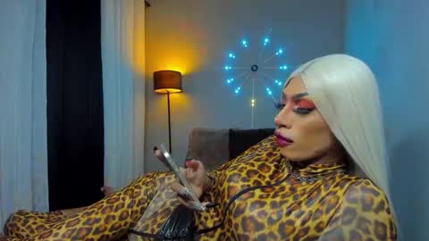 Miss Ann online show from November 24, 2025, 11:10 am