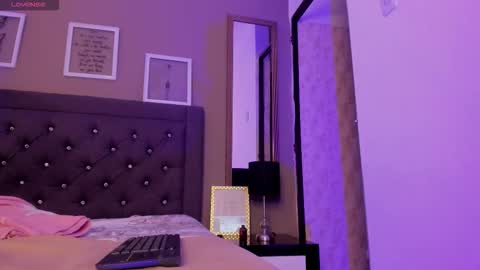 Anitafoxx online show from November 24, 2025, 9:36 pm