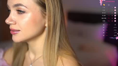 Im Anita thumb up me please its important online show from March 11, 2025, 9:15 pm