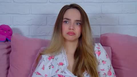 AnitaVenture online show from April 9, 2026, 4:34 am