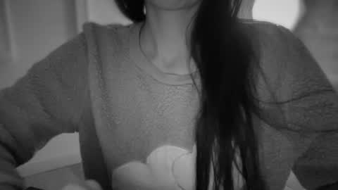 Anje online show from November 8, 2025, 9:35 pm