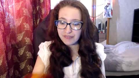 Snapshot of ankey_rayah chatting on May 7, 2026, 8:31 am Nameless online show from May 7, 2026, 8:31 am