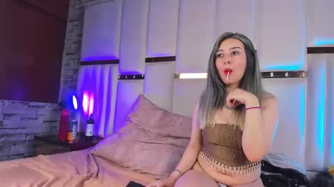 Snapshot of anlleloandangela chatting on November 26, 2025, 6:09 pm ANGEL AND TEFY online show from November 26, 2025, 6:09 pm