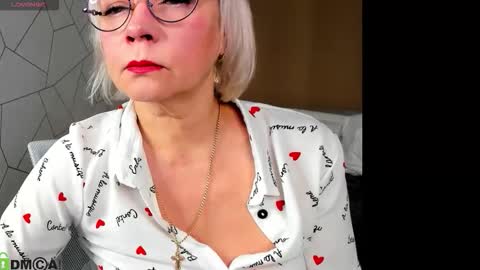 ann_annise online show from February 17, 2026, 1:13 am