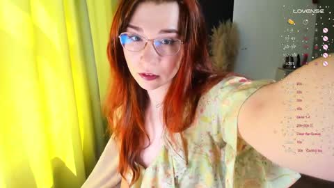 Snapshot of ann_couette chatting on May 25, 2026, 10:54 am Im Ann welcome in my room PVT is open online show from May 25, 2026, 10:54 am