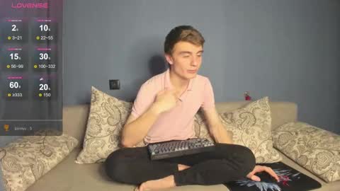 Snapshot of anna_jason chatting on February 10, 2025, 8:31 pm Fansly Jason sweet ass online show from February 10, 2025, 8:31 pm