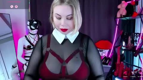 Snapshot of anna_maxwell chatting on May 23, 2026, 2:17 am Anna online show from May 23, 2026, 2:17 am