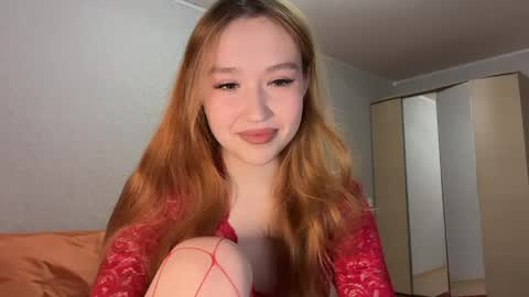 Snapshot of anna_raspberry chatting on April 28, 2026, 6:02 pm Anne online show from April 28, 2026, 6:02 pm