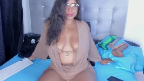 Snapshot of anna_sex_m chatting on July 21, 2026, 4:15 am anna_sex_m online show from July 21, 2026, 4:15 am