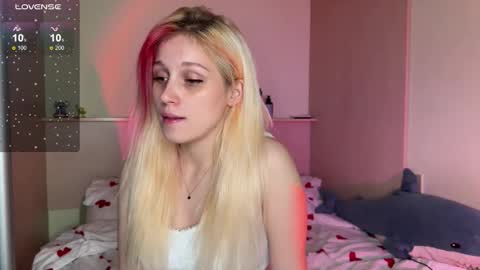 Annabel online show from September 21, 2025, 11:23 am