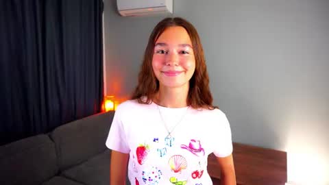 Snapshot of annabellecroft chatting on July 30, 2026, 6:12 am Chiara online show from July 30, 2026, 6:12 am