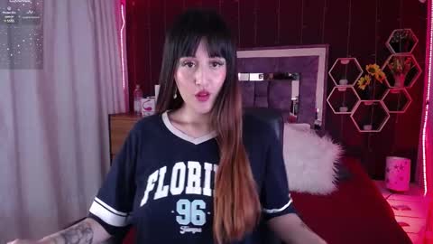 Snapshot of annabellegron chatting on February 5, 2025, 11:28 pm Anna online show from February 5, 2025, 11:28 pm