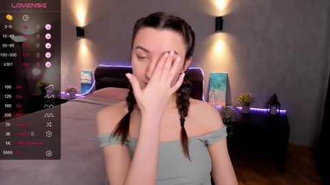 Anna online show from February 26, 2025, 5:09 am