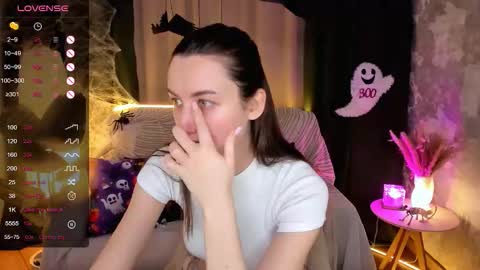 Anna online show from October 30, 2025, 2:13 am